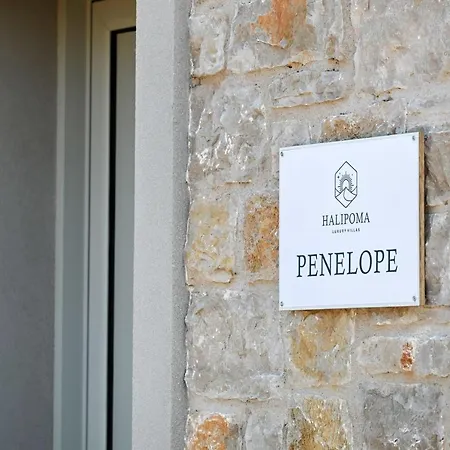 Penelope Halipoma Lefkáda