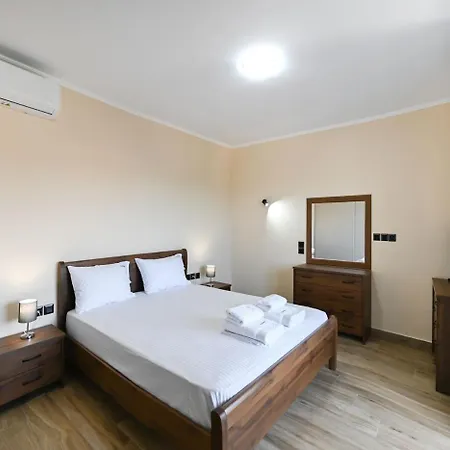 Penelope Halipoma Villa Lefkáda