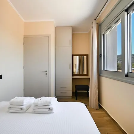 Penelope Halipoma Villa *