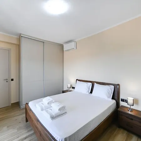 Penelope Halipoma * Lefkada City